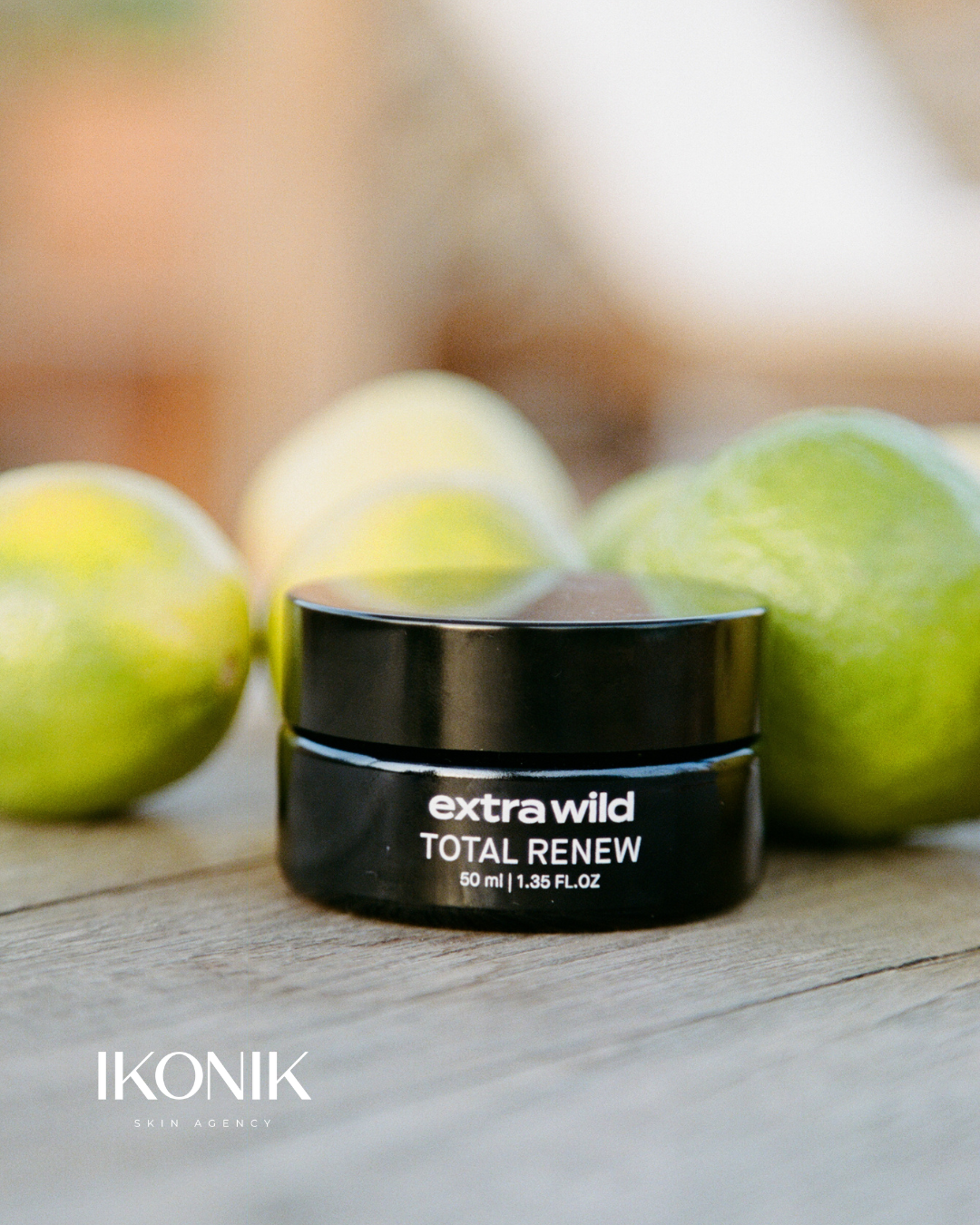 Total Renew Face cream - voedende gezichtscrème - Ikonik Skin Agency